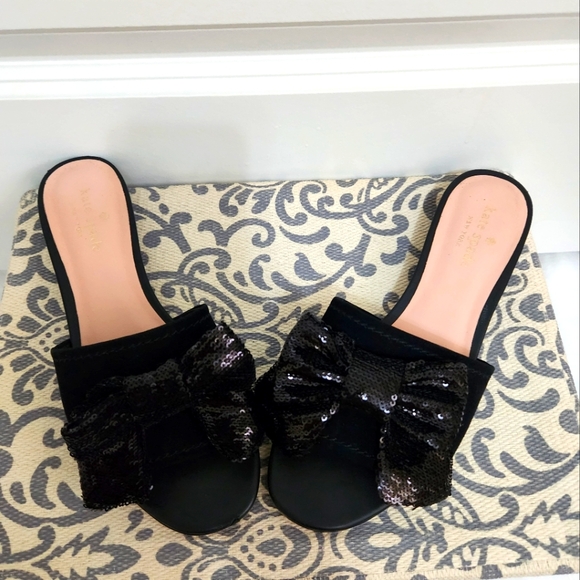 Kate Spade Aria  Suede & Sequined Bow Sandals / Slides 8M - Picture 3 of 5